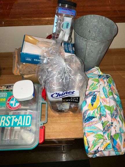 Frist Aid kit, tablecloth image