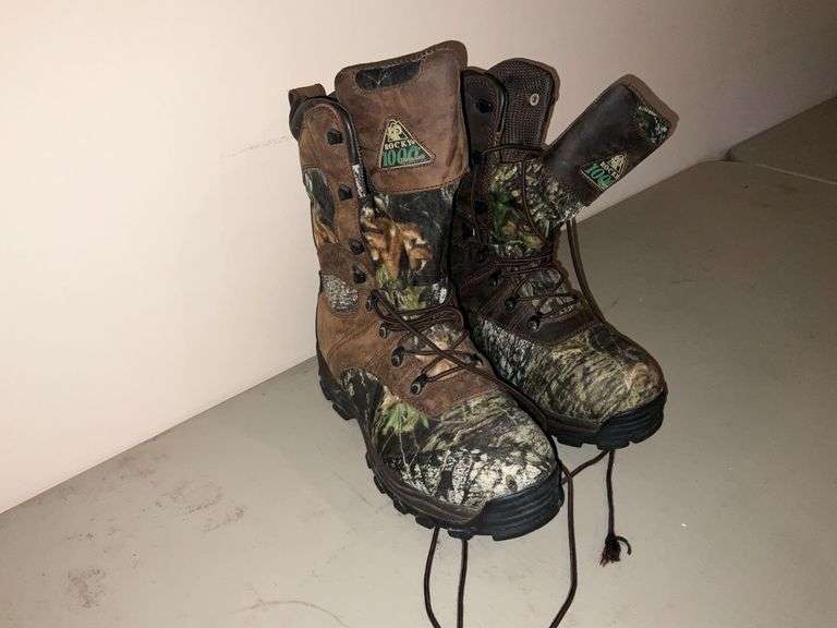 Rocky men's size 11 1/2 Thinsulate boots image