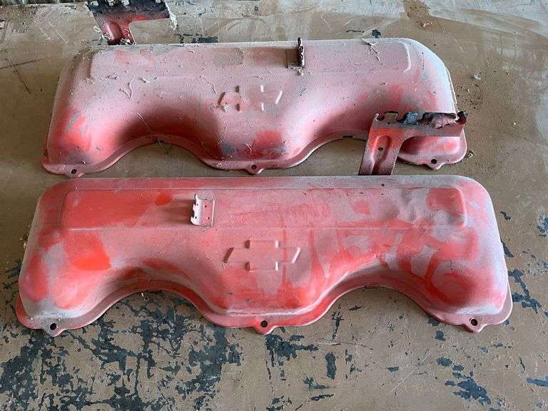 348/409 valve covers image