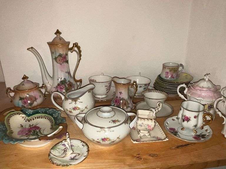 Assorted hand painted china pieces