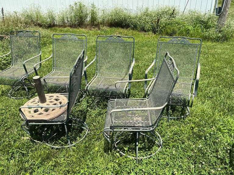 Patio table, 48" W, umbrella base image