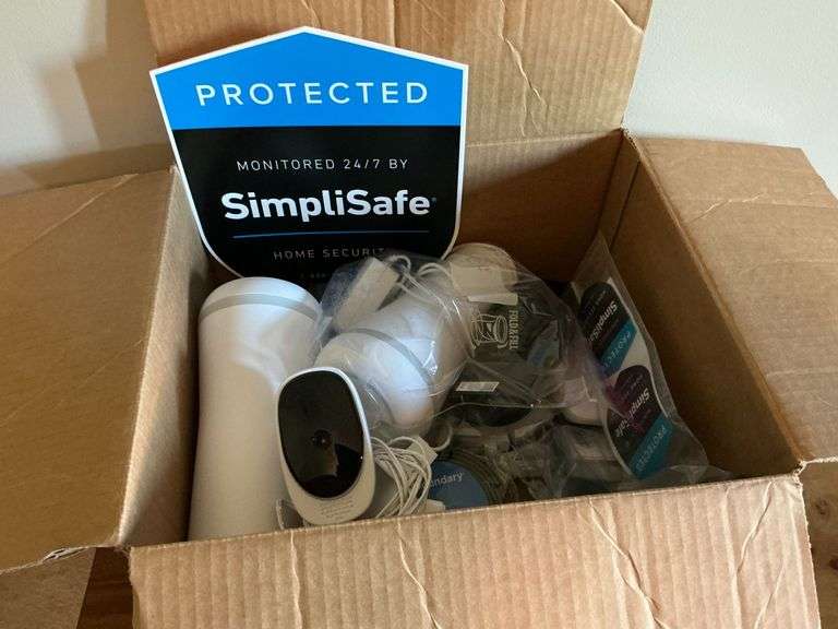 SimpliSafe security system image