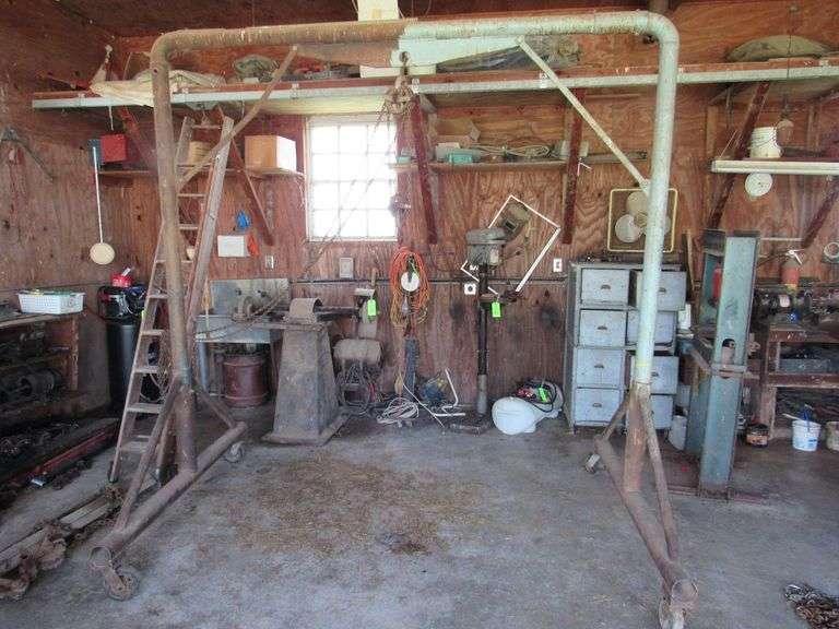 Boudit chain hoist, half-ton chain image