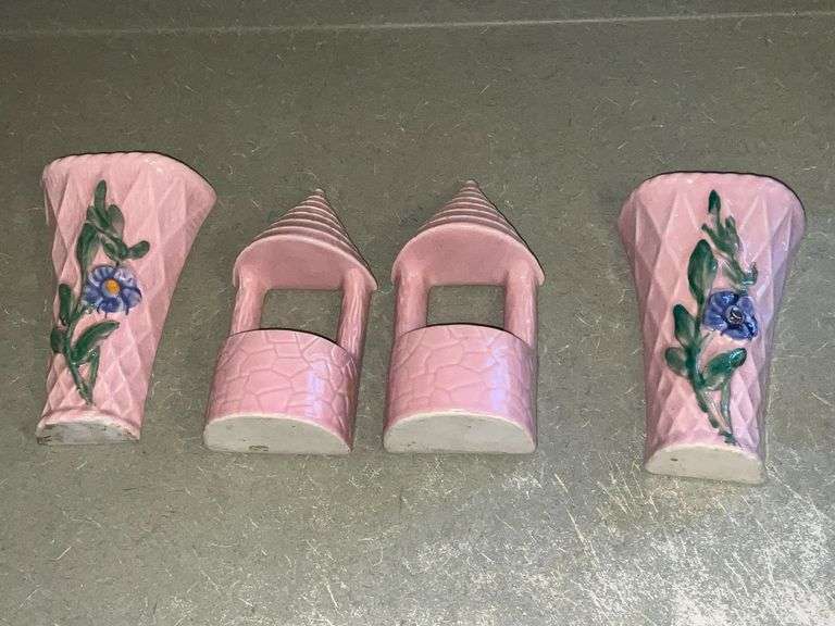 4 Vintage wall pockets image