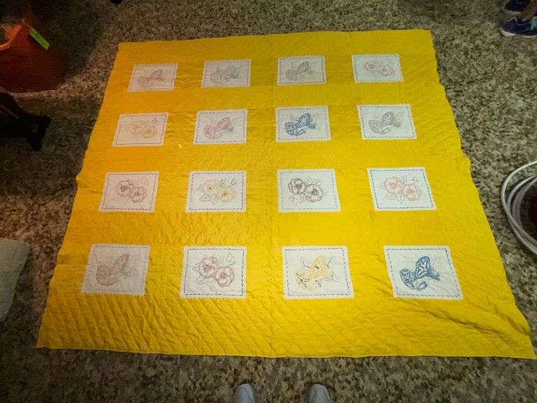 Embroidered blocks flower quilt image