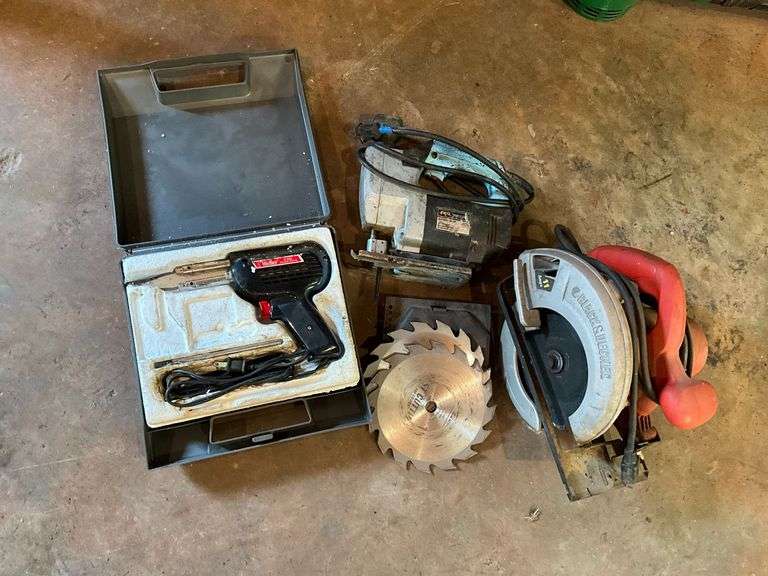 Black & Decker circular saw, Skil jigsaw image