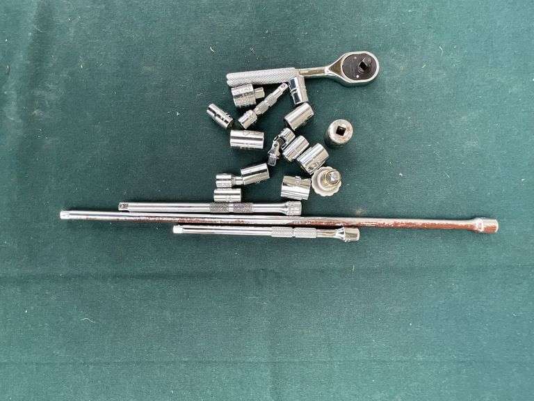 Proto 1/4" ratchet, extension and sockets image