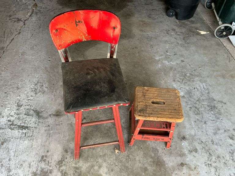 Shop stool image