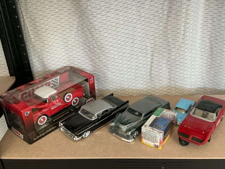 Die-cast cars image