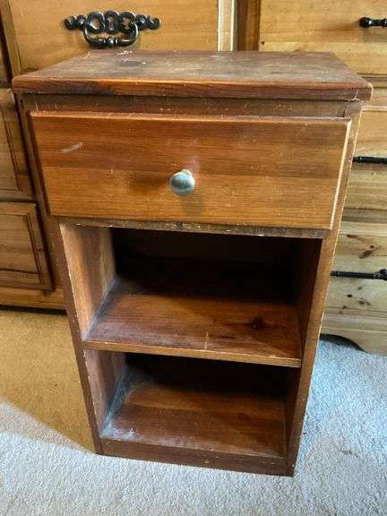 Single drawer nightstand image