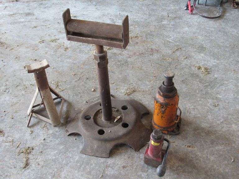 Large hydraulic bottle jack, bead buster image