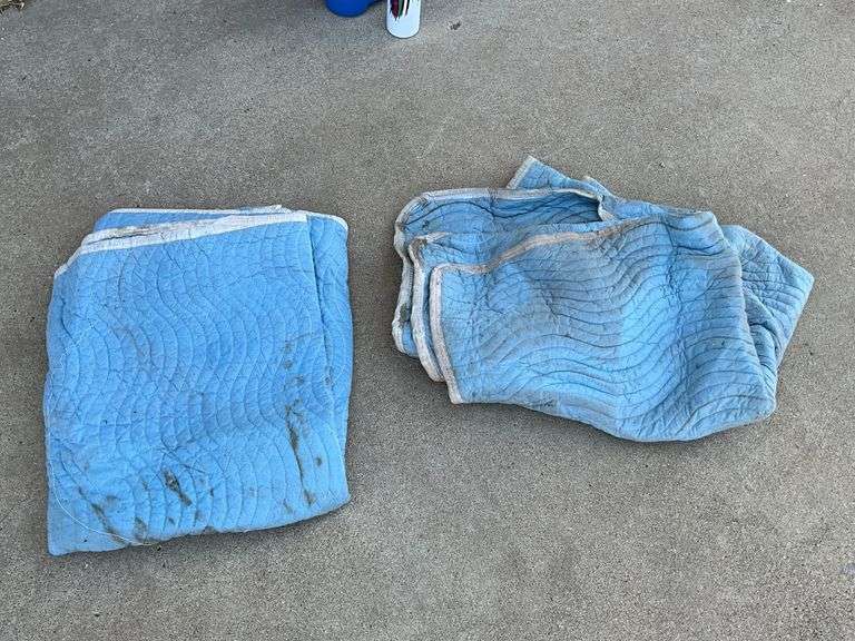 Pair of packing blankets image