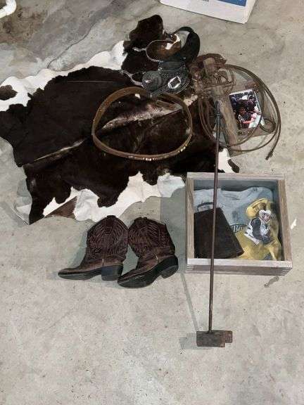 Branding iron, kid's cowboy boots image