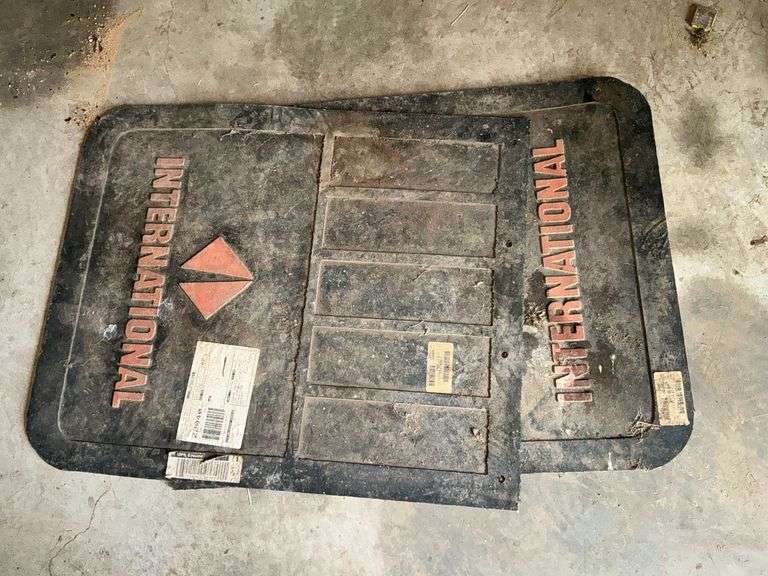 2 unused International truck mud flaps image