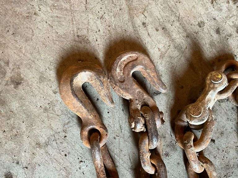3/8" chain, 20' L, hooks on both ends