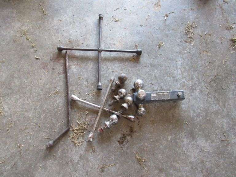 Triple ball trailer hitch, other 2" balls image