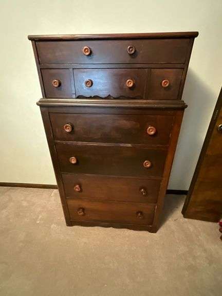Antique six-drawer chest of drawers image