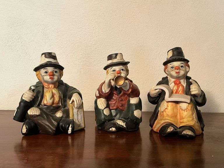 Musical clowns image