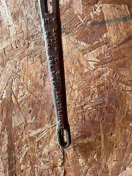(2) 1/4" chain boomers