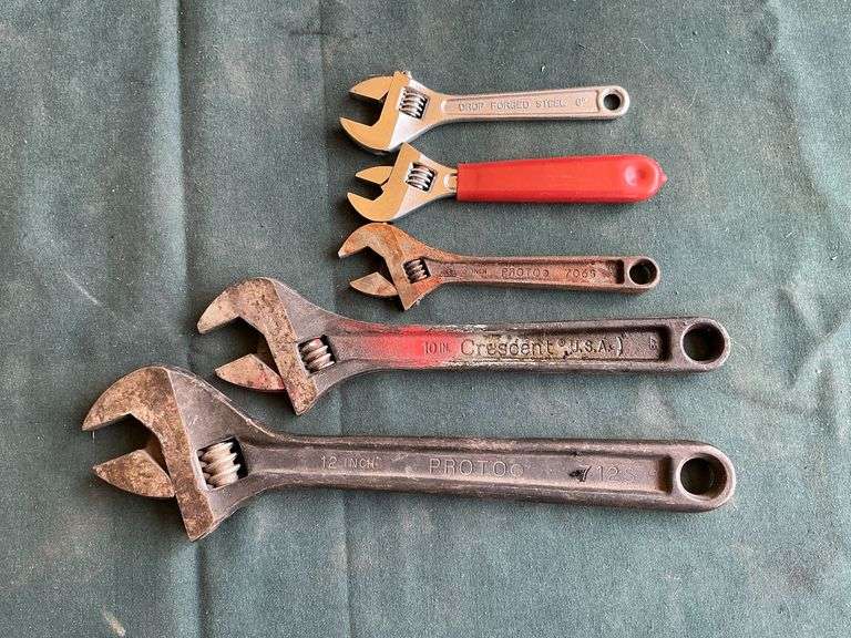 Adjustable wrenches image