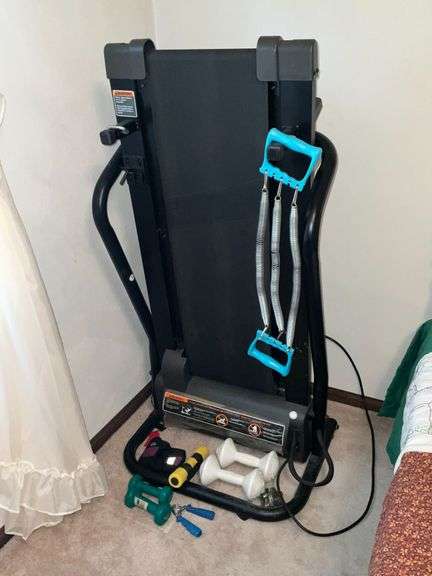 Weslo cadence space saver treadmill image