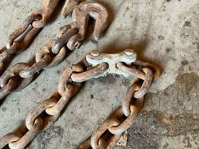 3/8" chain, 20' L, hooks on both ends