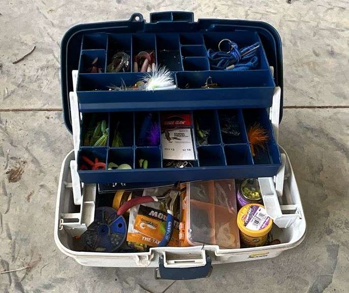 Plano plastic tackle box image