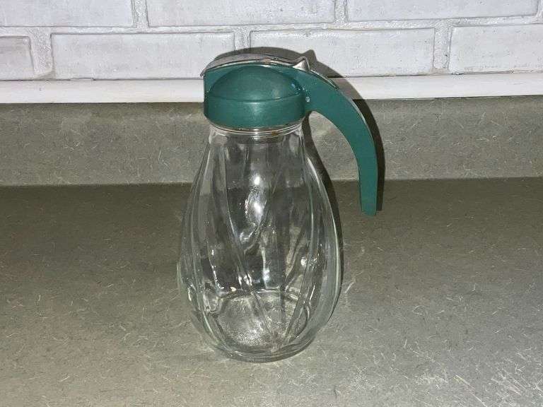 Westmoreland syrup pitcher with lid image