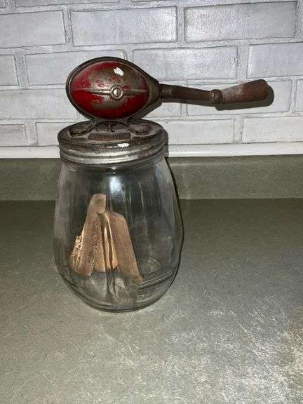 Dazey butter churn, No. 4, screen & paddle image