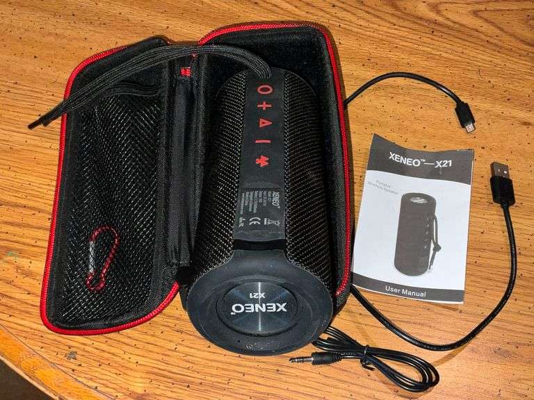 Xeneo-X21 portable wireless speaker image