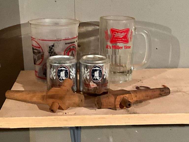 Miller mug, wooden keg taps image