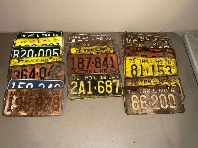 Missouri truck plates, 1970s local license plates. image