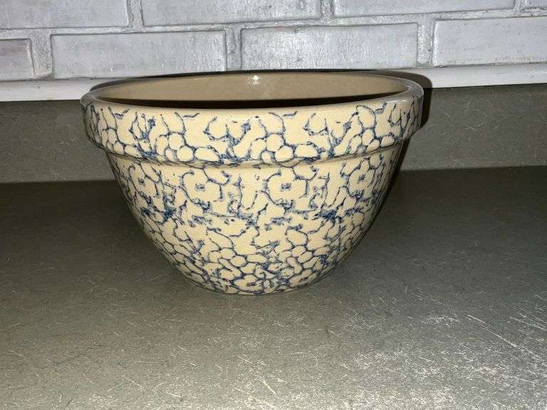 Spongeware crock bowl image