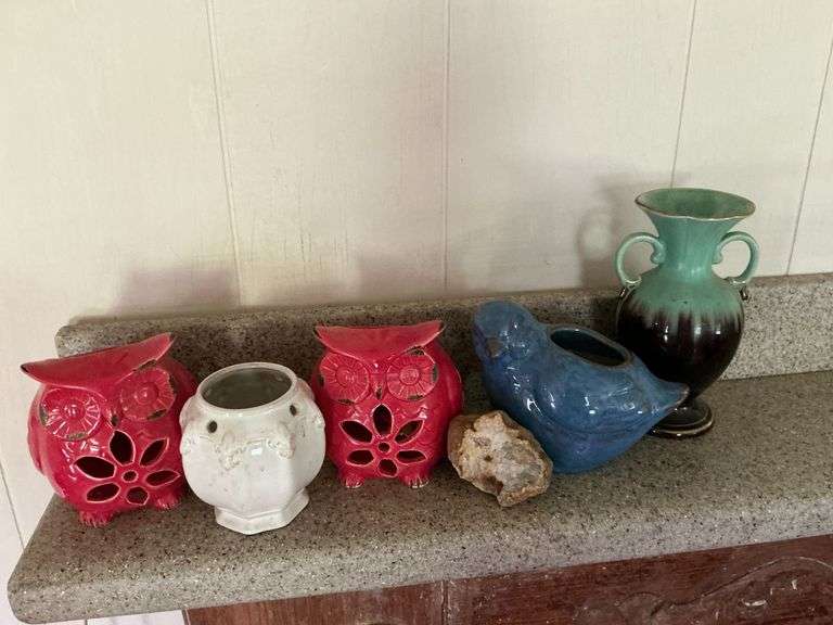 Pottery pieces, candle holders, Germany 2-handled vase 531/20, image