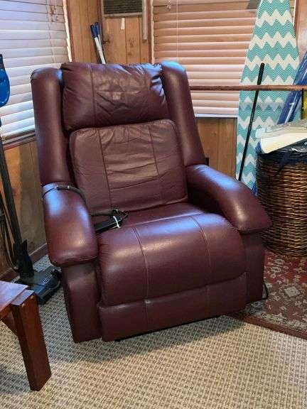 Berkline massage recliner, working condition image