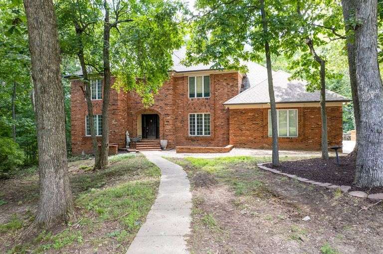 5,300 ± Sq Ft Lake Woodrail Estate – 5 Beds, Lake Access, Core Improvements Completed, Ready for Your Finishing Touches! Sells to Highest Bidder image