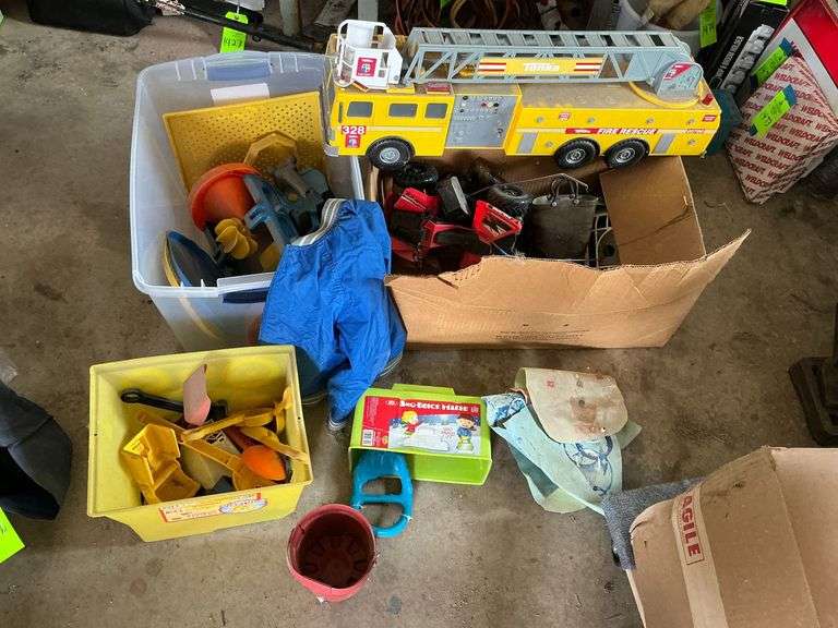 32" L Tonka Fire Engine battery operated image
