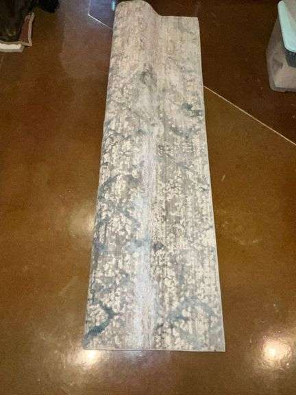 Large area rug image
