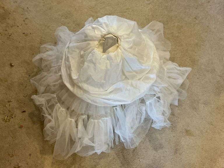Crinoline size small ? image