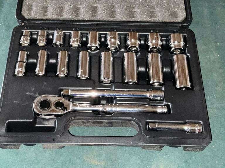 Stanley 3/8" drive socket set image