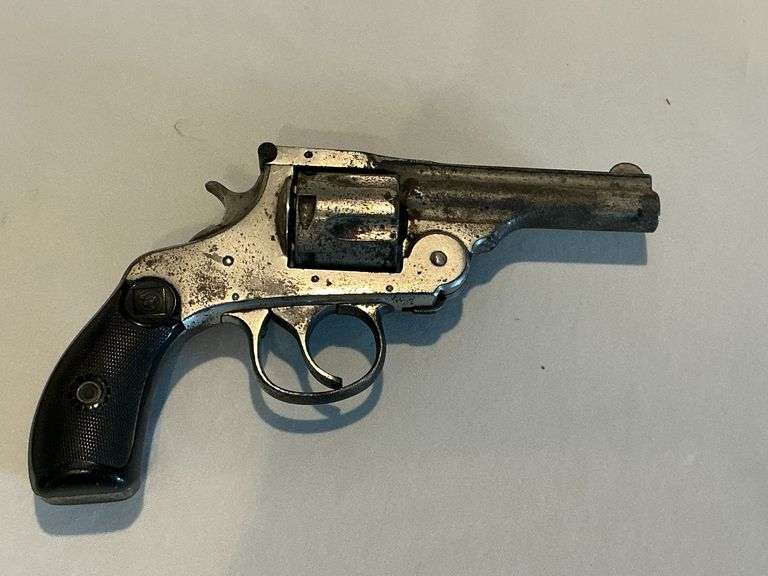 Harrington & Richardson 6-shot revolver, unknown caliber image