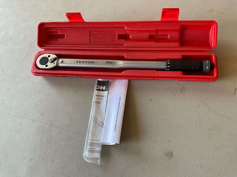 Tekton torque wrench up to 150 lbs. image