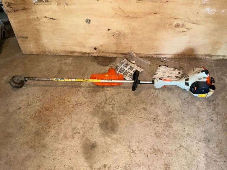 Stihl FS56RC weed eater, 2 stroke image