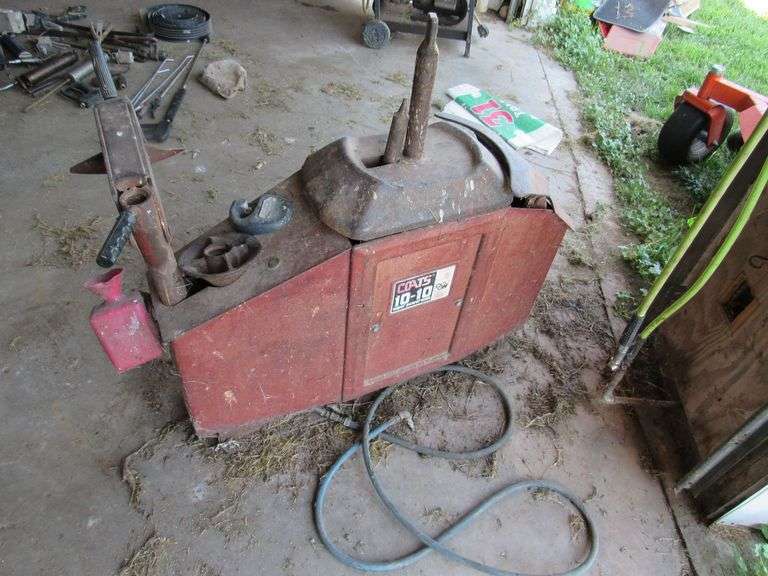 Tire changing stand, Coats 10-10 image