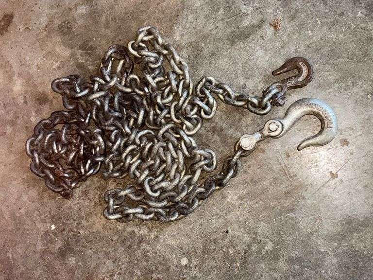 5/16" chain, 13' L with hooks on both ends image
