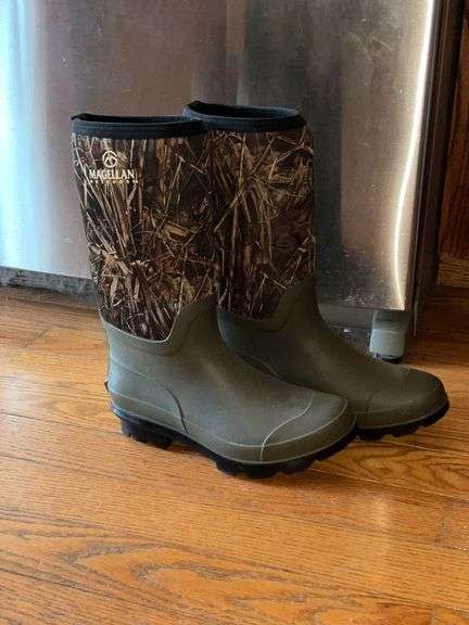 Magellan Outdoors men's size 12 muck boots image