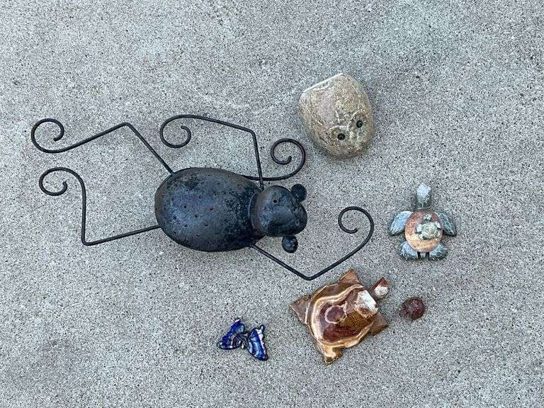 Rock owl, turtles and metal monkey image
