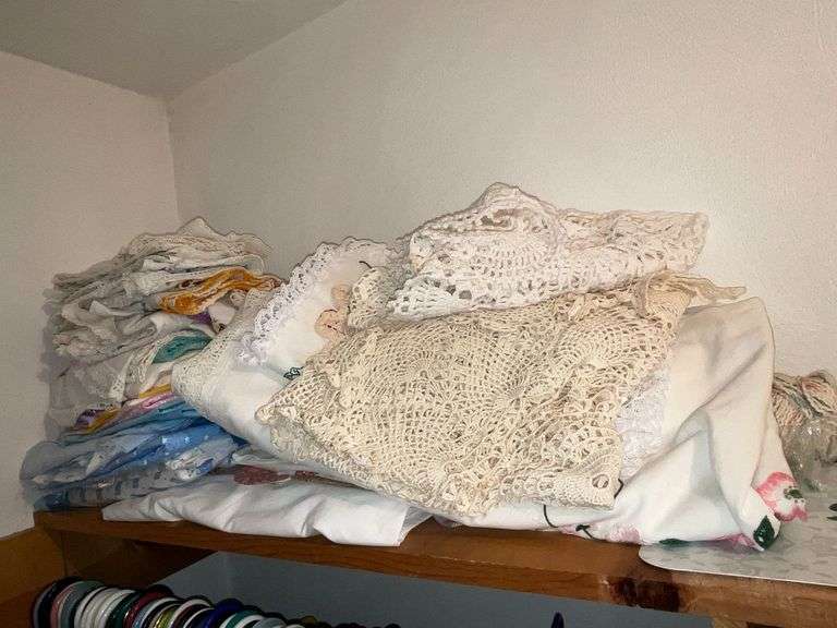 Crocheted doilies, table runners, tablecloths image