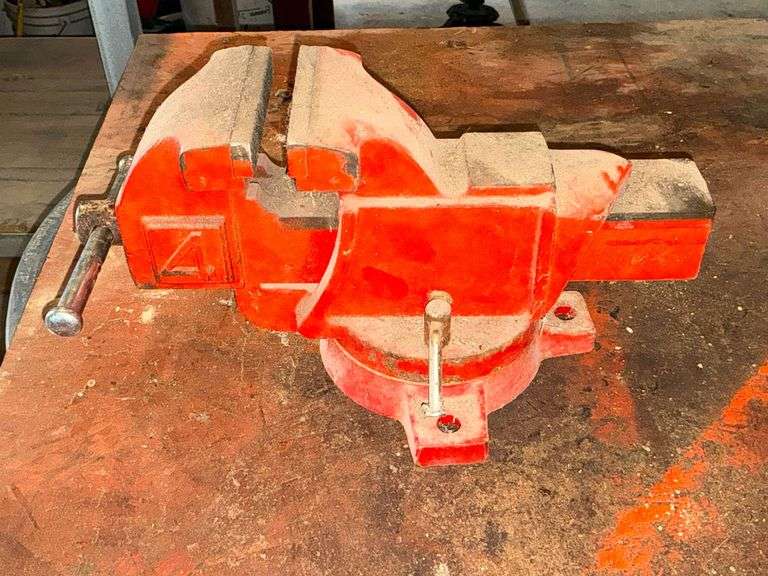 4" bench vise, no name image