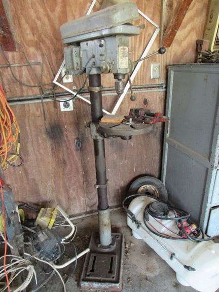 Orscheln drilling machine 1/2 hp, Dayton motor image
